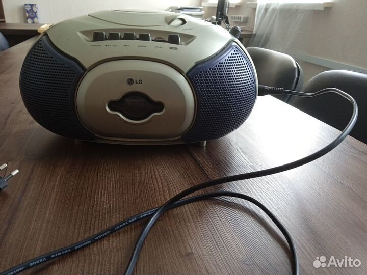 Магнитола LG CD-321AX