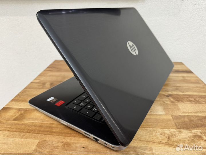 Новое состояние огромный 17.3 HP 4ядра 8Gb SSD+HDD