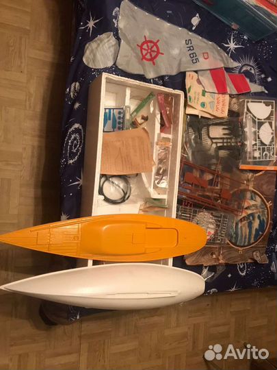 Парусно моторная яхта Арлекино