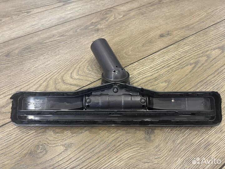Щетка паркетная dyson