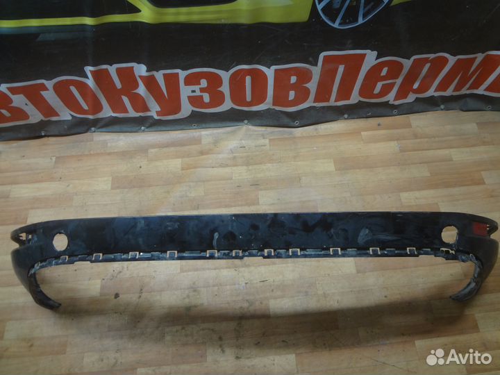 VW Touareg 2010-2014 Задний бампер (средняя)