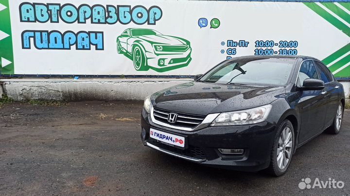 Кронштейн Honda Accord 50835T2FA01