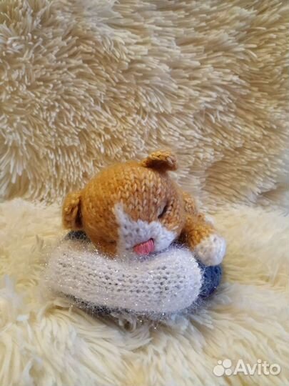 Вязаная игрушка Котёнок