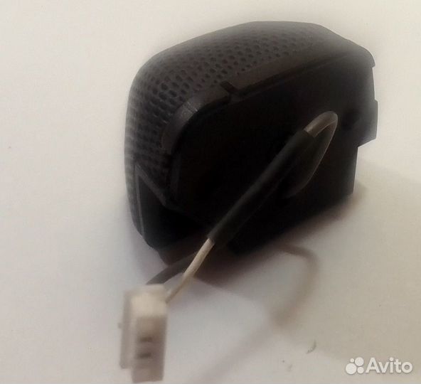 Микрофон японской видеокамеры