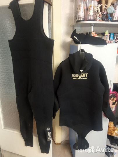 Костюм для подводного плавания