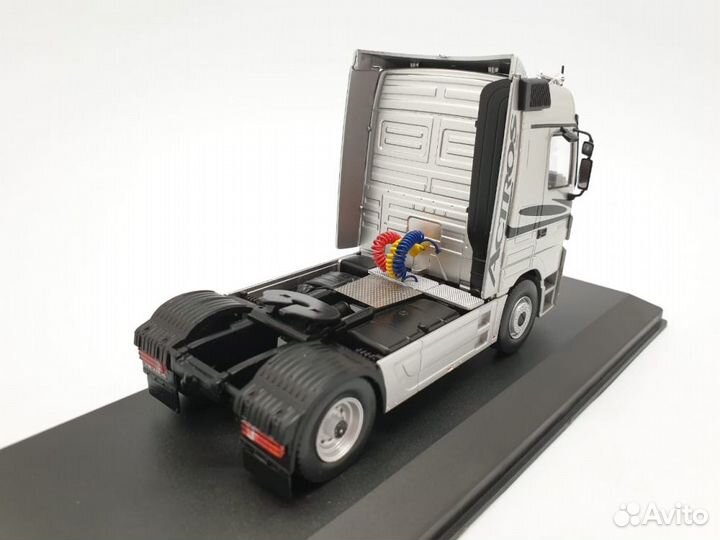 Mercedes-benz Actros (2002), silver арт.TR022