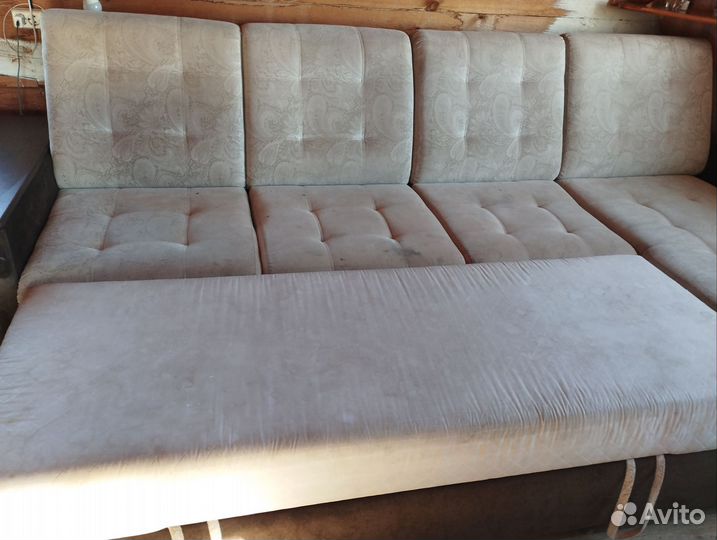 Большой угловой диван бу