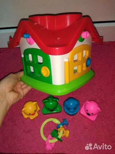Игрушка-сортер домик