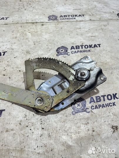 Стеклоподъемник задний правый Peugeot 307