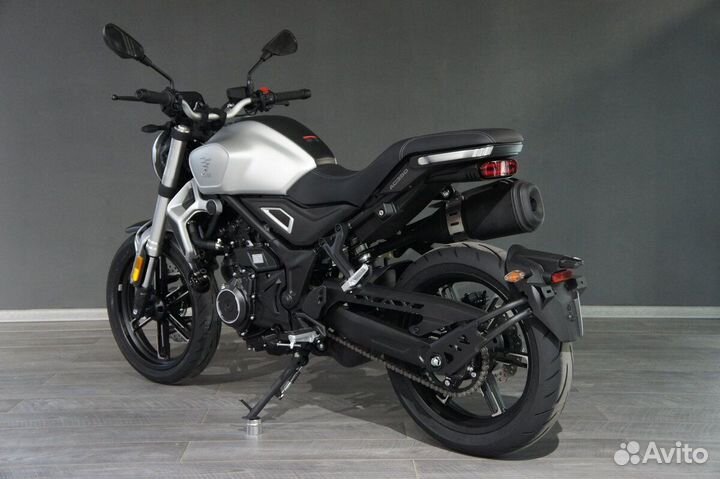 Voge 350 AC