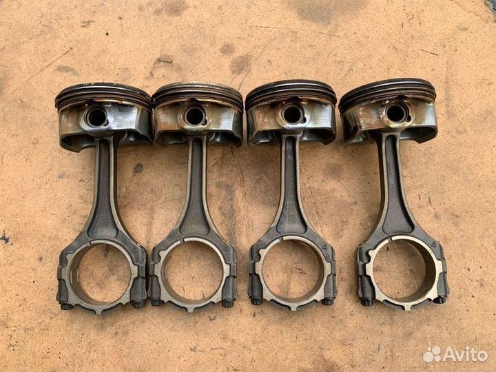 Поршень с шатуном Jeep Cherokee KL ED6 2014