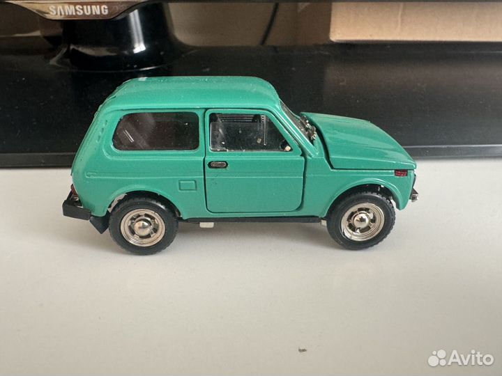 Модели автомобилей 1 43 СССР нива 2121 дно хром
