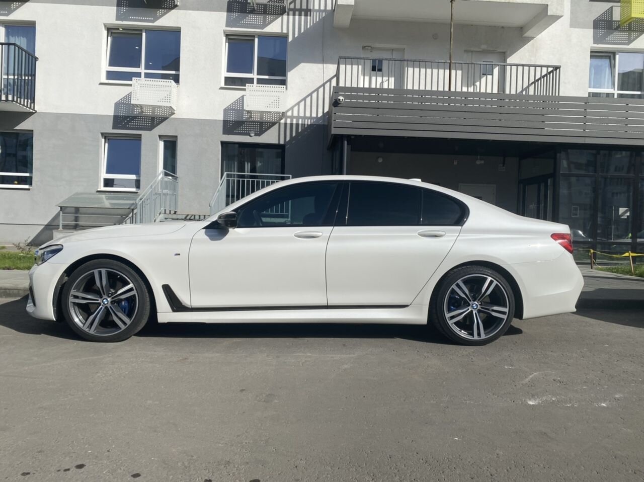 BMW 7 серия: фото владельца