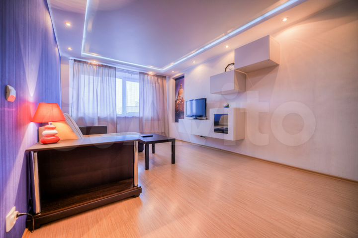 2-к. квартира, 54 м², 9/9 эт.