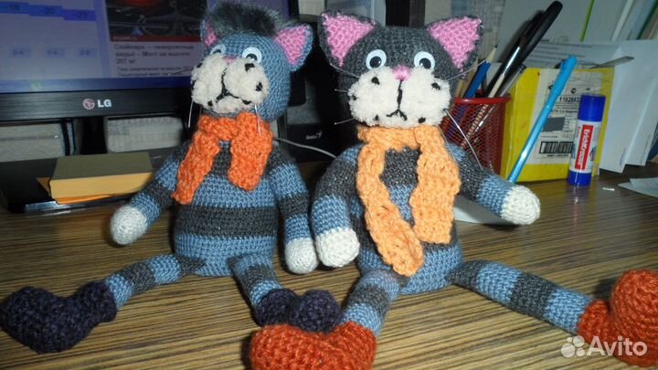 Весёлые котики