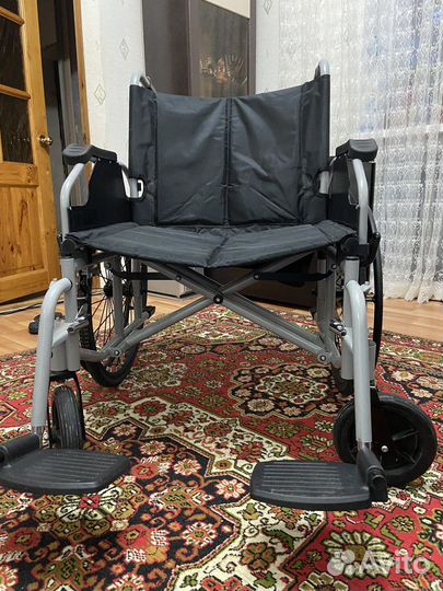 Коляска инвалидная