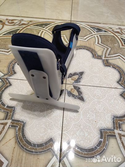 Деротационный сапожок. Ортопедический сапог