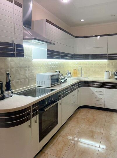 4-к. квартира, 107 м², 2/9 эт.