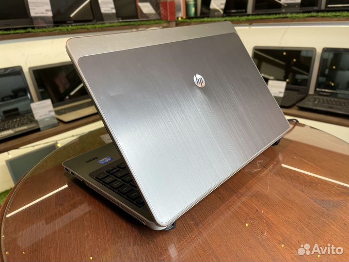 Ноутбук HP в металлическом корпусе