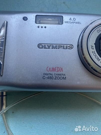 Винтажный фотоаппарат olympus С-480 zoom