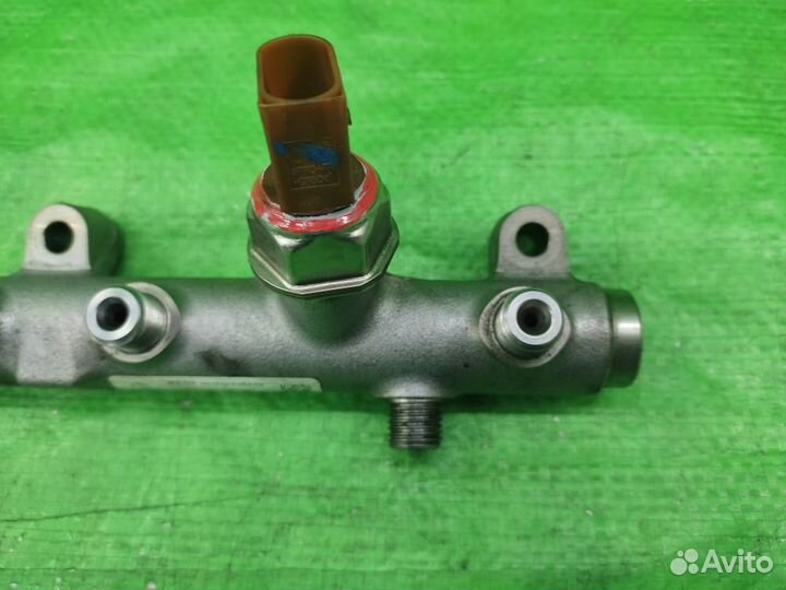 Топливная рейка левая + датчик 3.0 TDI VAG