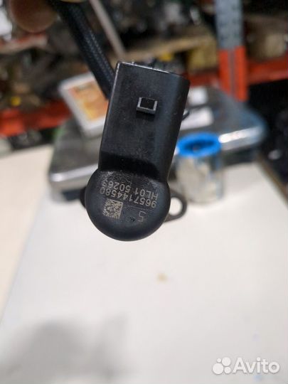 Форсунка топливная Ford Focus 2