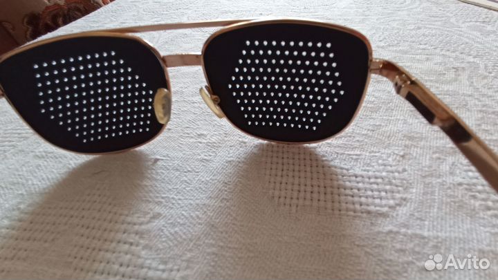 Очки тренажеры перфорационные для глаз