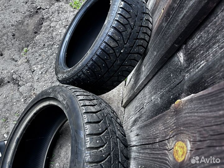 Bridgestone Ice Cruiser 7000 205/50 R17 90