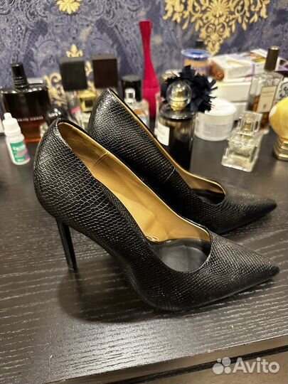 Туфли лодочки черные