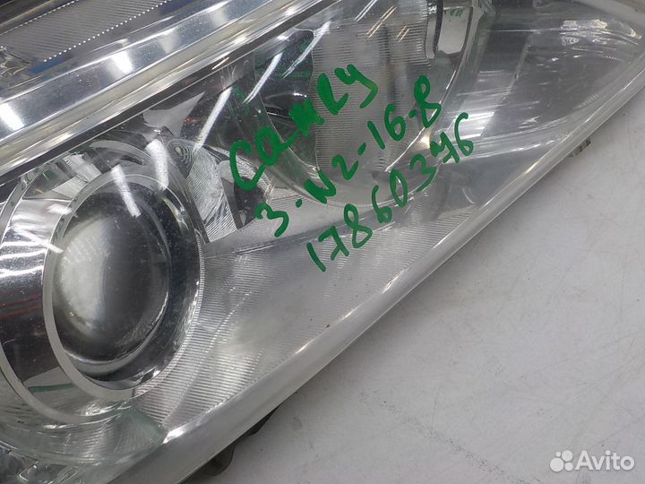 Фара правая Toyota Camry 2011