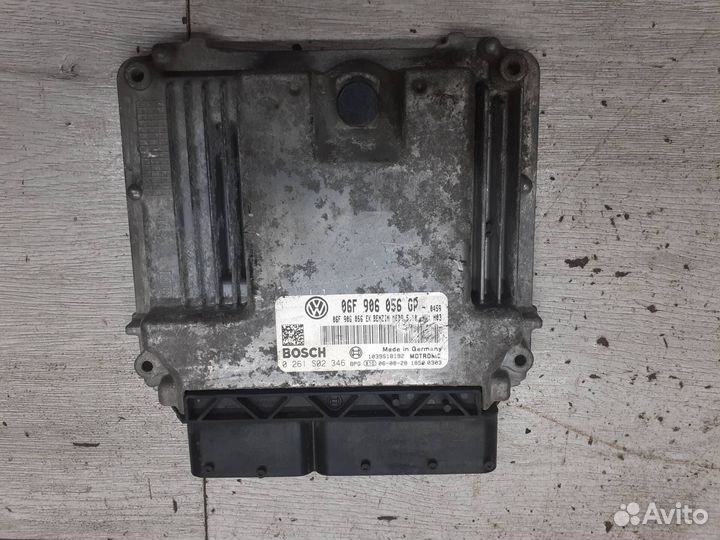 Блок управления двигателем Volkswagen Passat B6