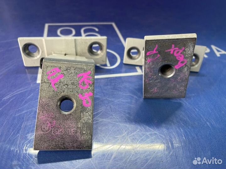 Петля двери задняя правая Bmw X5 F15 N57D30A 2014