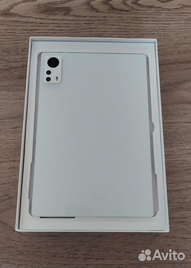 Планшет Lenovo tab