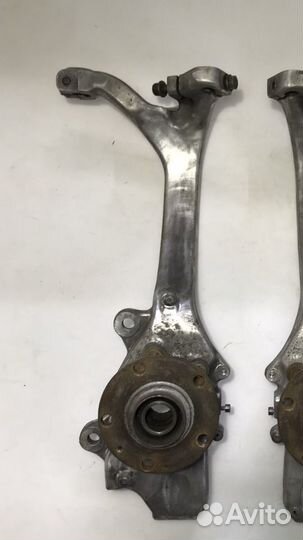 Кулак поворотный правый Ауди S8 A8 D3