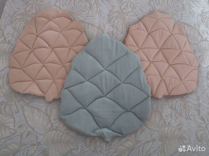 Коврик шишка