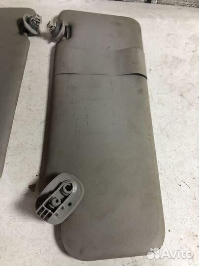 Солнцезащитный козырек Renault Logan 1