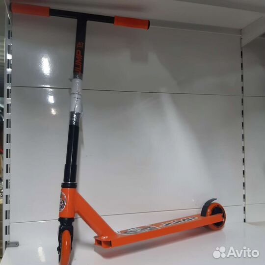 Трюковой самокат