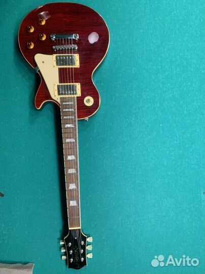 Gibson les paul Tanglewood Англия