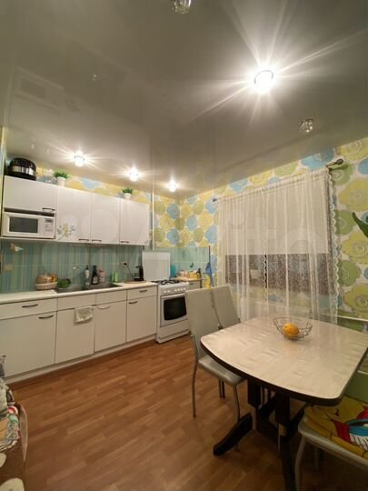 2-к. квартира, 58 м², 2/5 эт.