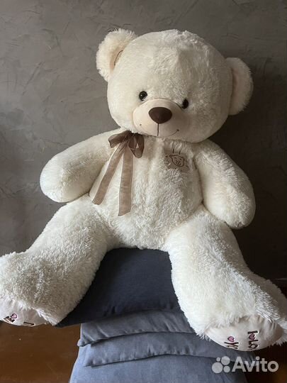 Плюшевый медведь 140 см