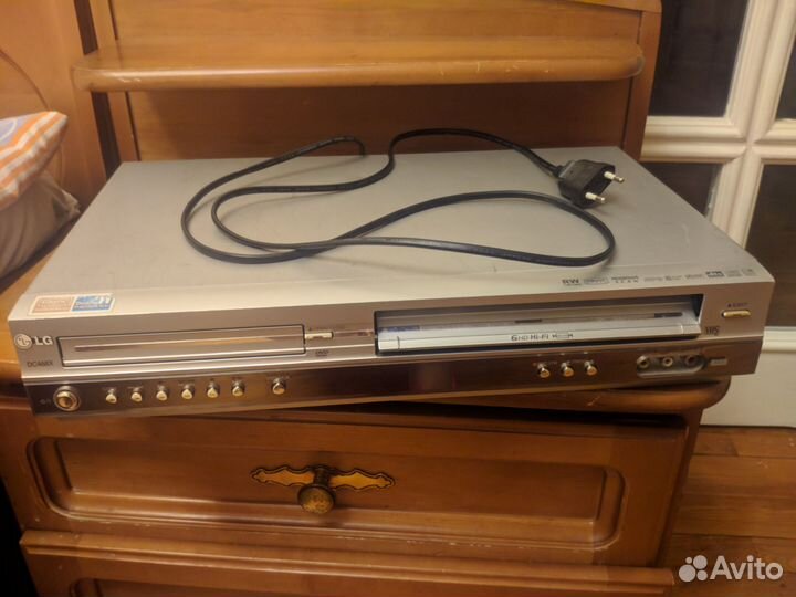 DVD плеер и CD кассетный проигрыватель LG