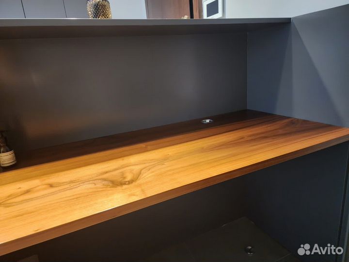 Стойка ресепшен, стол ресепшен