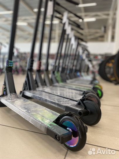 Трюковой самокат Tech Team