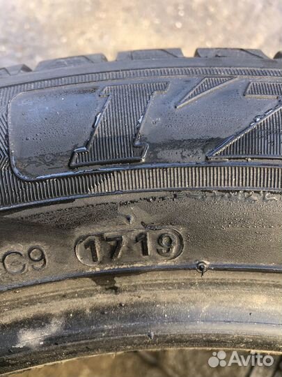 Kumho I'Zen KW31 215/55 R17