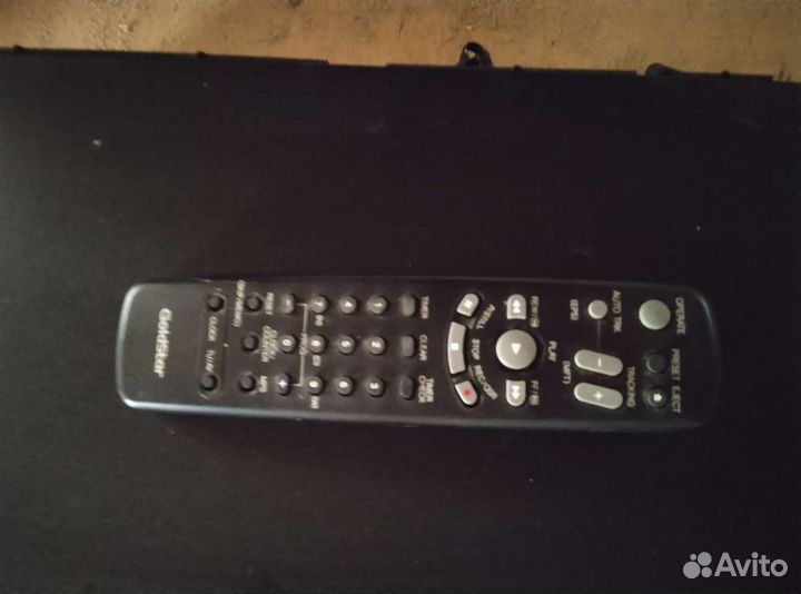 Видеомагнитофон goldstar