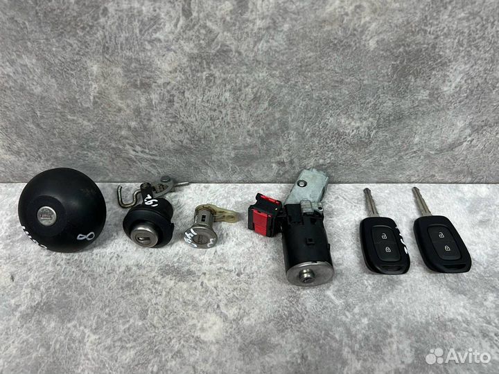 Замок зажигания Renault Logan 2 2016 487004438R