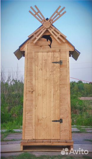 Уличный туалет деревянный SOX555