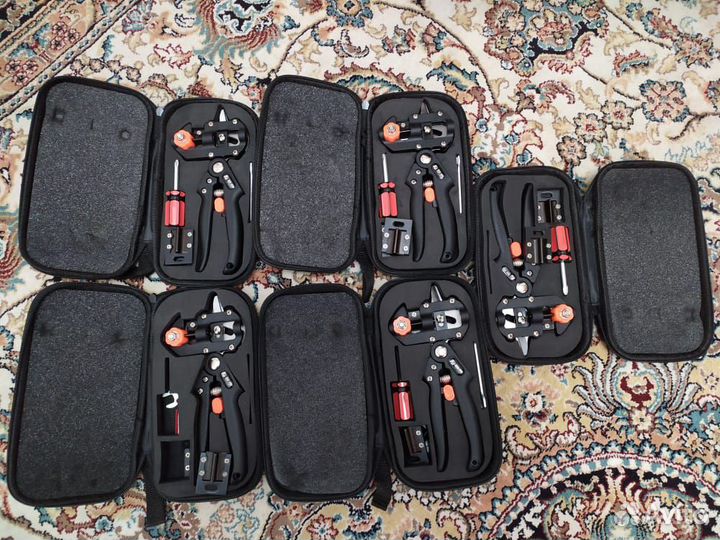 Секатор для прививания деревьев