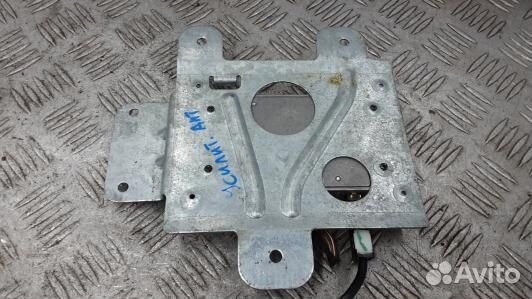 Усилитель антенны mercedes benz R-class W251 (2NN0