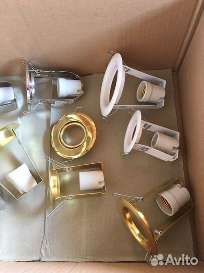 Светильник точечный